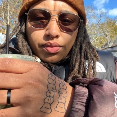 StephanieHolg20's profile picture. Here for collective Black liberation and Loving. Fuck binaries and borders. Get organized • internacionalista- Pan Africanist