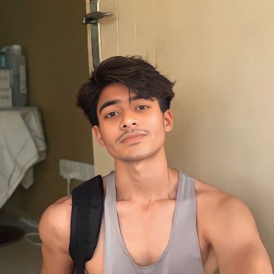 gajahberbatu's profile picture. 📷 Capturing moments through the lens | 🏋️‍♂️ Living active & healthy | 🌍 Exploring the world one photo at a time.