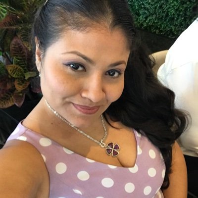 Lorelialsa31's profile picture. 🎓Ingeniera Comercial
🎼☕🏖 Amante de la Historia, el arte, el café y la playa. 
📌Nacionalista excepto para el amor 👫
Made in 🇪🇨
IG: @lorelialsa31