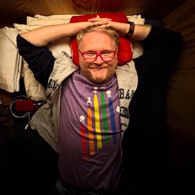 bendyreads's profile picture. I live in Brisbane/Meanjin. I watch too much Star Trek and Heartstopper. I run. I read. I drink coffee… but still I be tired 🏳️‍🌈