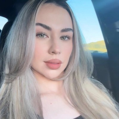 Rosemari3567's profile picture. Click on this link to earn $10,000 daily on our telegram channel https://t.co/kYxX4G1YI0