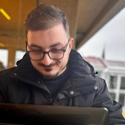 akadir_inan's profile picture. avukat | @genchuder