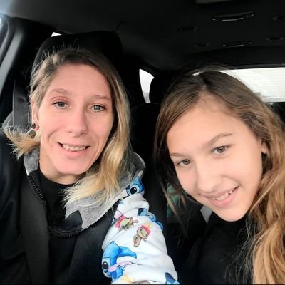 Sandra103260353's profile picture. Life is not a good thing when you loose someone that make you happy