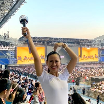 kneecholee08's profile picture. Cheers to youth✨ INFJ-T😐