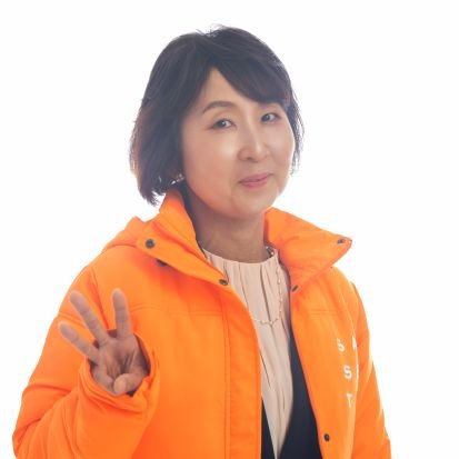 コロナ流行を境にTV報道のおかしさに気づき、YouTubeで参政党を知り、党員になりました。頑張ってる人が報われる日本にしていきたいです。
共に戦ってくださる仲間募集中です‼️