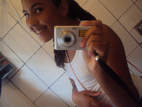 eu queria ser poeta mas poeta eu nao posso serpois poeta pença muito e eu so penço em vc ♥