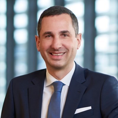 Betriebswirt Gesundheitswissenschafter Krankenhausmanager Universitätsklinikum St. Pölten @ukp3100 öffentliche Privatmeinung