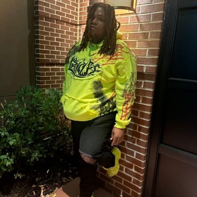 IG: @chuckybankz | 24 | Bankz Clothing 🖤 |⚛️Student Nurse #DG #BLIC