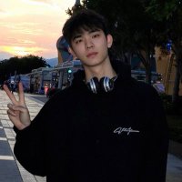 鹿鸣（上海） (@lllum177) 's Twitter Profile