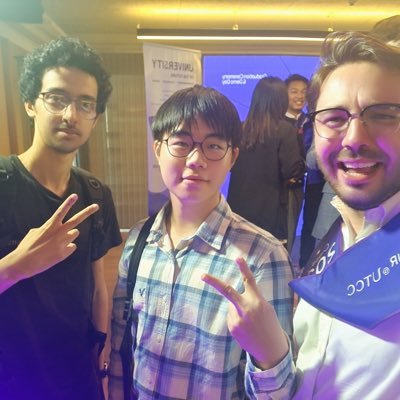 XanderFeniksen's profile picture. Teen Entrepreneur building a social media startup CEO and Founder of @Chamingle
LinkedIn: https://t.co/mH4MNf1iJz