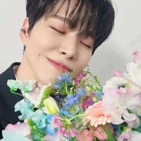 유하ᰔ (@yoonseul327) 's Twitter Profile