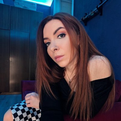 🇦🇹 Austrian basement humour. Smol person, weird accent, streamer of games, media designer