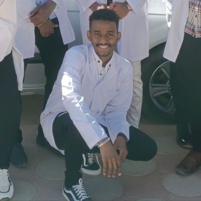 12bk40's profile picture. حساب جديد يا شباب، ربنا يعوض/NUS