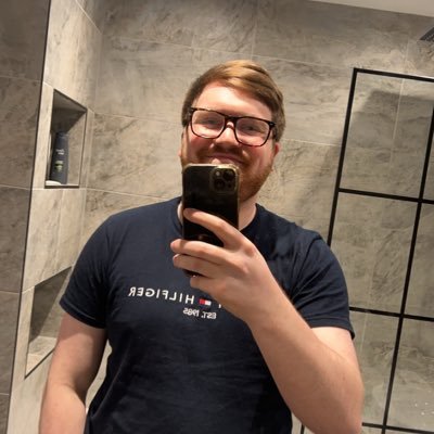 EllisNeeds's profile picture. 