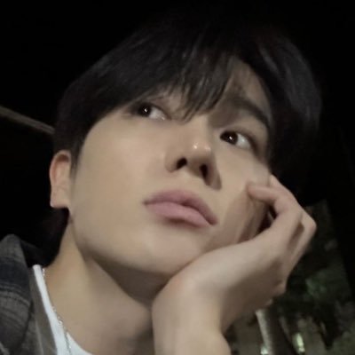 closetedmirae's profile picture. 