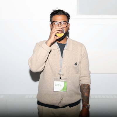 Senior Marketing Fella, | P/T📽wedding filmmaker, @UofT+@SheridanCollege alum,I’m #அ, rad uncle, traveler 🚀ownviews