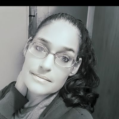 HanesTheeLouise's profile picture. I will call u out on your Bullshit! Be Kind  and Pay it Forward Always 😁❤️. https://t.co/51pNZyxBMS