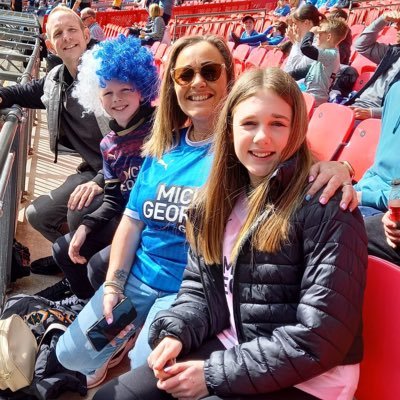 claireclark2011's profile picture. PUFC ⚽️ Travel 🌏 dancemom 💃 Country 🍻 NHS 🌈