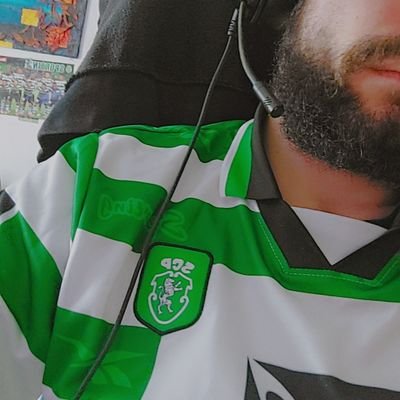 1906 💚 Sporting Clube de Portugal
Já dizia alguém: eu não sou fanático, tanto aperto a mão a um Sportinguista como o pescoço a um rival
