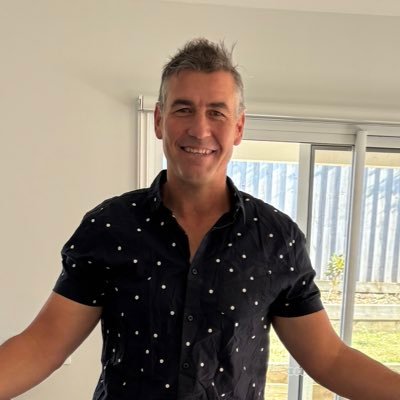 Ex AFL footballer with a passion for Vic Country Racing. My aim is to promote Vic country trainers & horses, stories, info & tips. Tune in for the Country Oil!!