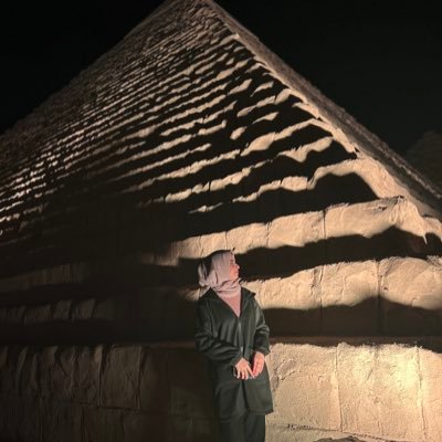 kainatf410's profile picture. Sonographer | Dreamer | Storyteller – Capturing echoes of life, both in scans & moments. 🇵🇰| 🇸🇦