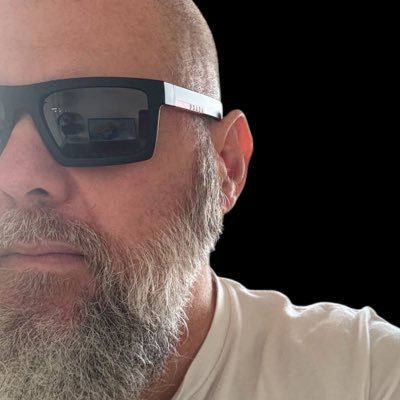 OfficialRiko_'s profile picture. “Porta rispetto a quelli che incontri quando sali, perché saranno quelli che incontri quando scendi.”