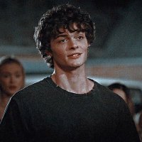 THE ADOPTED ARGENT (@werewitchhale24) 's Twitter Profile