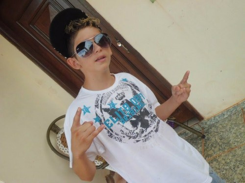 estou enteressado em ter mais amigos. e conto com vcs galera ;)