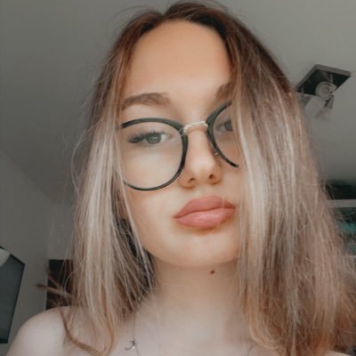 Alicasmith55's profile picture. Lovely 😊and fun #spicy send a inbox