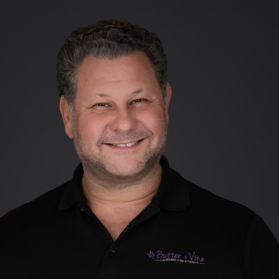 TheRichLevy's profile picture. Functioning entrepreneur with a manageable startup problem. Proud Zionist. Former sausage king of Chicago. Born in South Africa. Named after two US presidents.