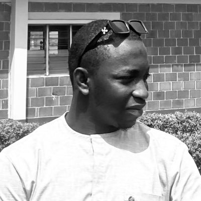 d3wole's profile picture. :-)