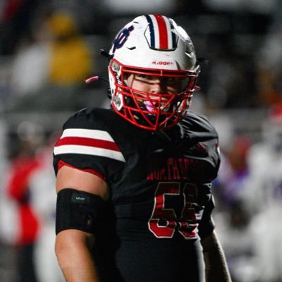 CO 26’, North Desoto High School |6’2 275| OL-56|3.6 GPA| 5.5 40 time| 295 Bench| 465 Squat| 455 Deadlift| 250 Clean| mkg07trooper@gmail.com| (903)-293-1233