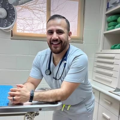 Dennycode2's profile picture. am a very cool calm veterinary doctor..❤️
come into my dm and let talk more about your health dog 🐕 
In love in taking care of animals ❤️😍...
