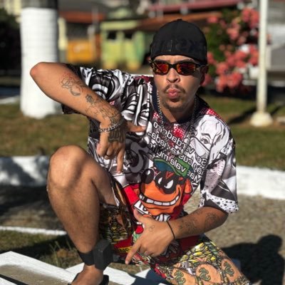 Dutzz_of's profile picture. lonely