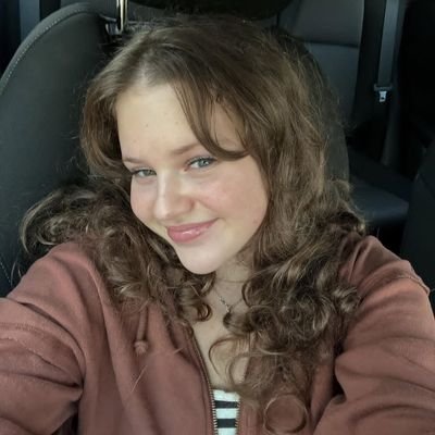 davina_Oscar's profile picture. Visual thinker. Timeline killer.
Your fav creator’s fav editor.
#Illustrator #Editor