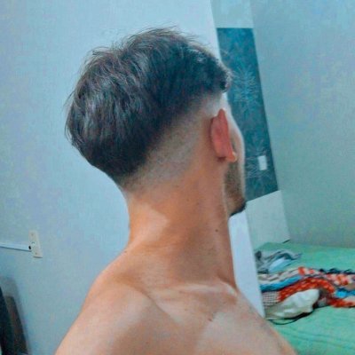 Sou um novinho bem safado com um pirocão gostoso, veiudo, cheio de leite 🍆💦