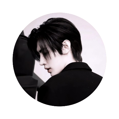 romancestreets's profile picture. a medium to shower all the love that stored inside me