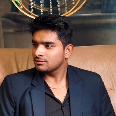 vivu2078's profile picture. dreaming | hustling