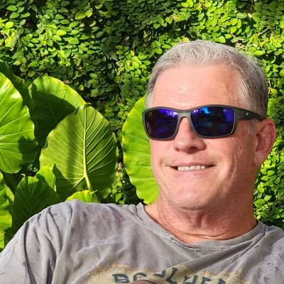 AtomicUlysses's profile picture. Enjoying every day. Glass is half full.