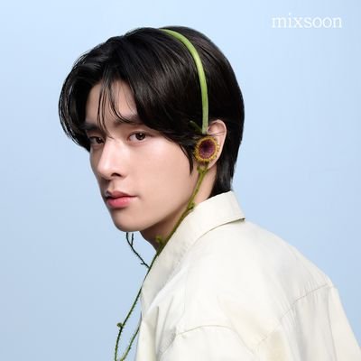 JMamam89780's profile picture. 