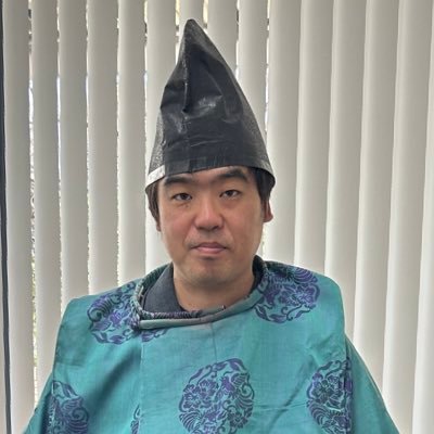天才百貨点代表兼ぷりデューサー兼マネージャー 2度目の成人を経て、生活芸術家としてREスタート。 2025年3月よりケンエレファントwebサイト(NEWORLD)経済エッセイ(バイトのぷりンス)連載開始!