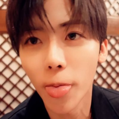 iiiiiiisun13's profile picture. 