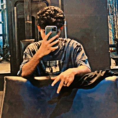 Longwood696's profile picture. ✝️