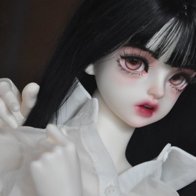 BJD :: 성인 :: Sd 3 :: 경상도 고래소녀 :: 이별은 블언블 :: 교류 좋아하는 외향인 :: 대충 큰 인형 깨쟉 거리는 큰 사람…