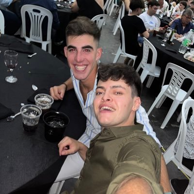 Valeleoni22's profile picture. 