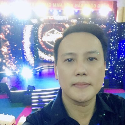 Đừng cố trở thành người thành công, hãy trở thành người có giá trị