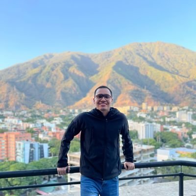 Valduz_'s profile picture. El eco de lo que hacemos, resuena en la eternidad.•.