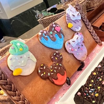 haikyuusu's profile picture. 😴😴😴😴