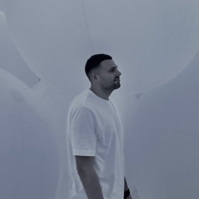 leeeoo21's profile picture. Freelance Webdesigner