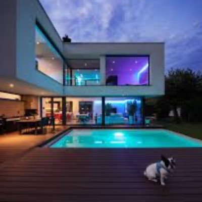 SPLITSTAX's profile picture. LUXURY AND COMFORT IS OUR PRIORITY